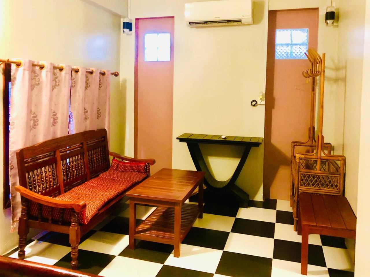 Sihariddh Guesthouse Siem Reap Exterior foto